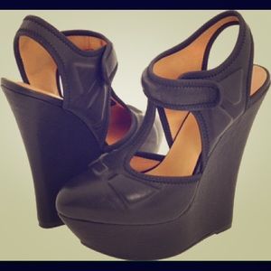 COPY - LAMB by Gwen Stephanie wedgies